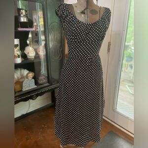 Lovely Betsy Johnson, Vintage, Y2K, black label polka-dot midi dress